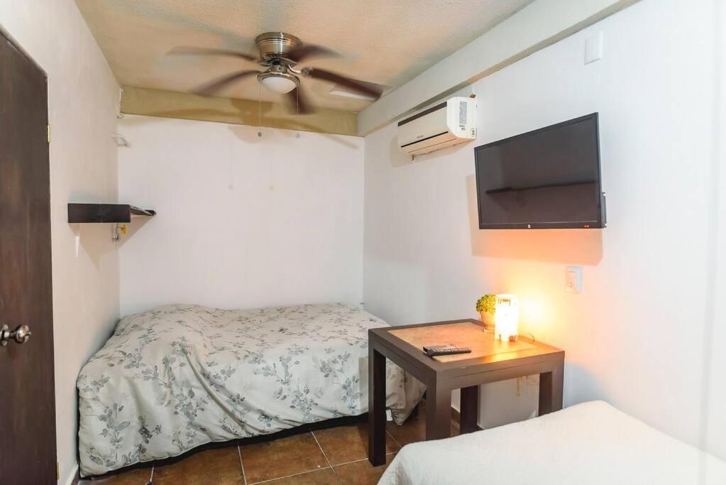 Departamento Grande Con 2 Recamaras Con Aire 5 Camas Wifi 115Mb, Cocina .Cochera Techada, #4 Сьюдад-Вальес Екстер'єр фото