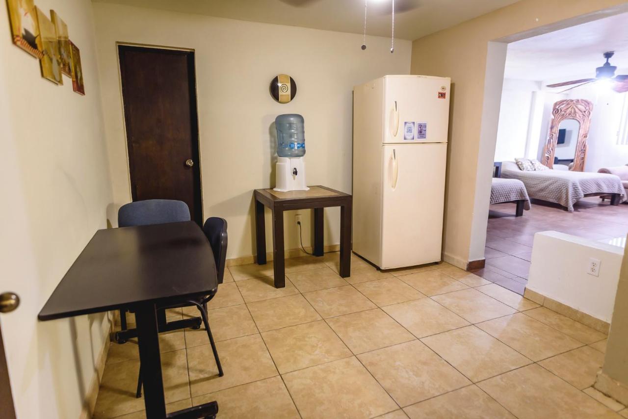 Departamento Grande Con 2 Recamaras Con Aire 5 Camas Wifi 115Mb, Cocina .Cochera Techada, #4 Сьюдад-Вальес Екстер'єр фото