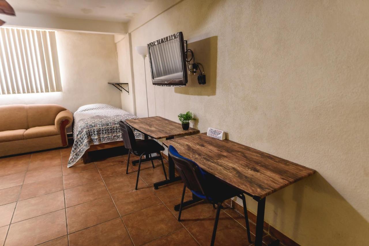 Departamento Grande Con 2 Recamaras Con Aire 5 Camas Wifi 115Mb, Cocina .Cochera Techada, #4 Сьюдад-Вальес Екстер'єр фото